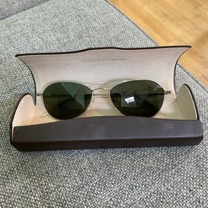 Like new barely worn Oliver Peoples Aero model
